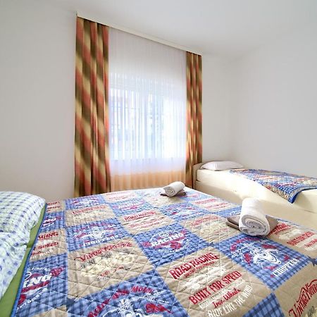 Apartmani Mara Matic Malinska Exterior foto